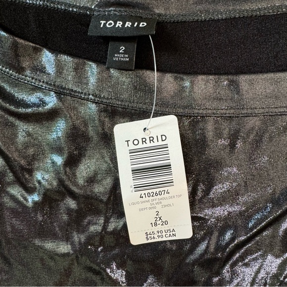 Torrid - Liquid Shine Off Shoulder Top - 2x - Picture 9 of 9